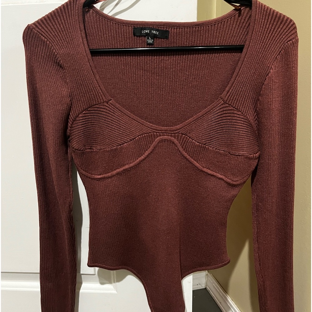 Love Tree Ribbed Body Suit Never worn~Size Large~Maroon~Dark pink color
